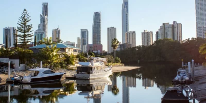 Edgewater Dining & Lounge, Isle of Capri, Gold Coast QLD